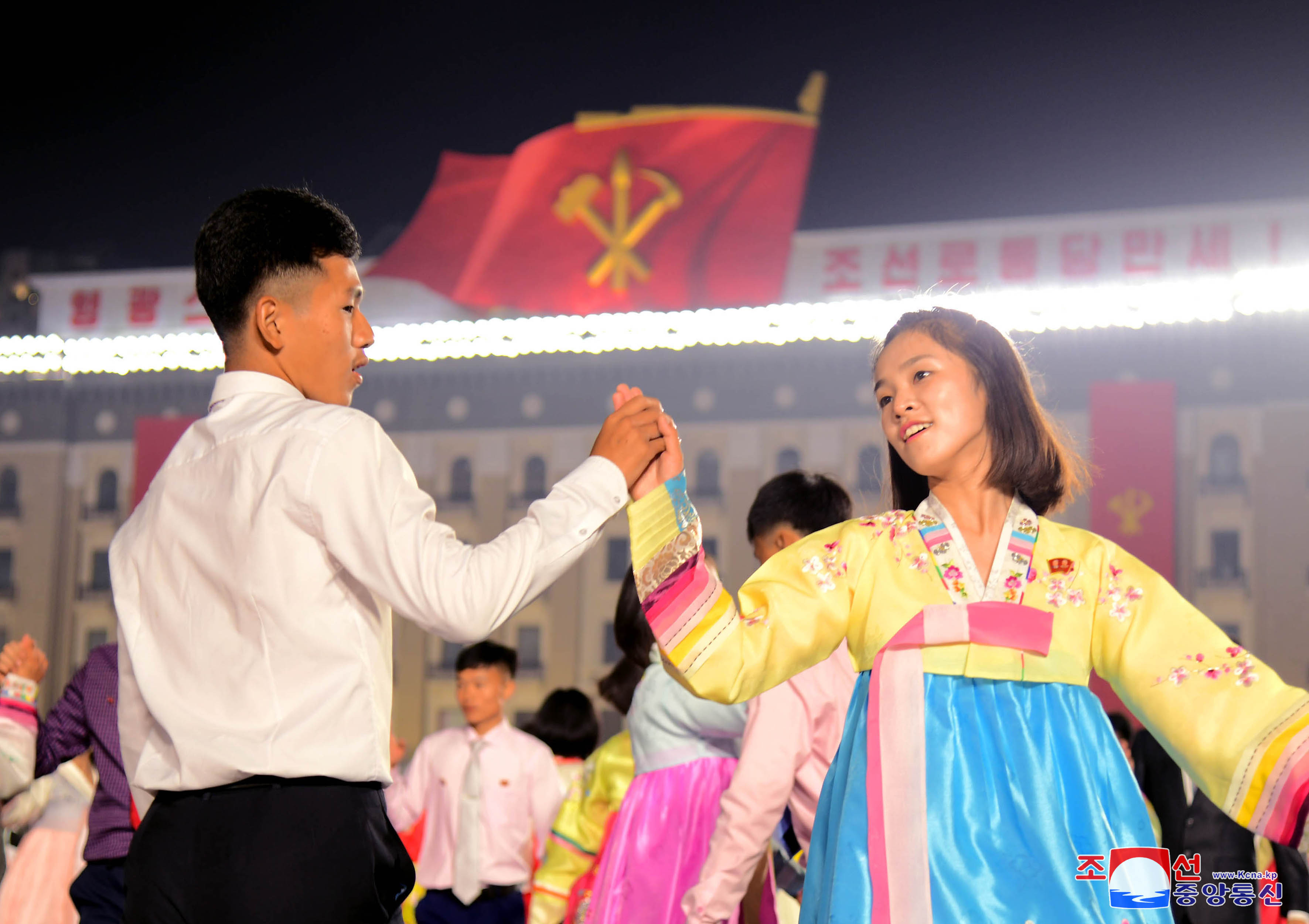 북한, 노동당 창건 78주년 야회 진행