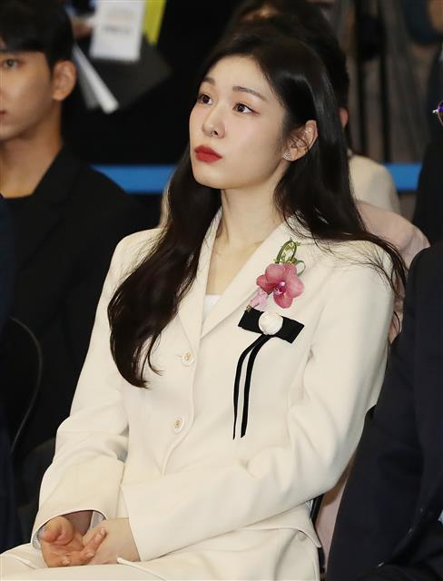 KB홍보모델 김연아가 18일 부산 해운대구 벡스코에서 열린 ‘2023 KB굿잡, 부산 잡(JOB) 페스티벌’ 개막식에 참석하고 있다. 2032.10.18. 뉴스1