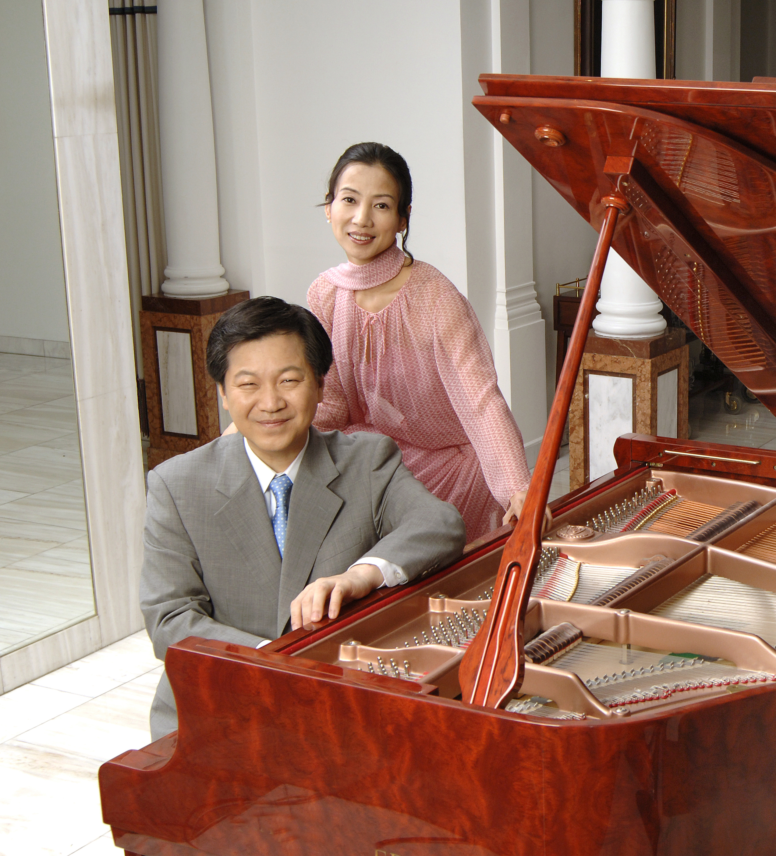 2005년 8월에 한 무대를 꾸몄던 피아니스트 김용배 당시 예술의전당 사장. 서울신문 DB