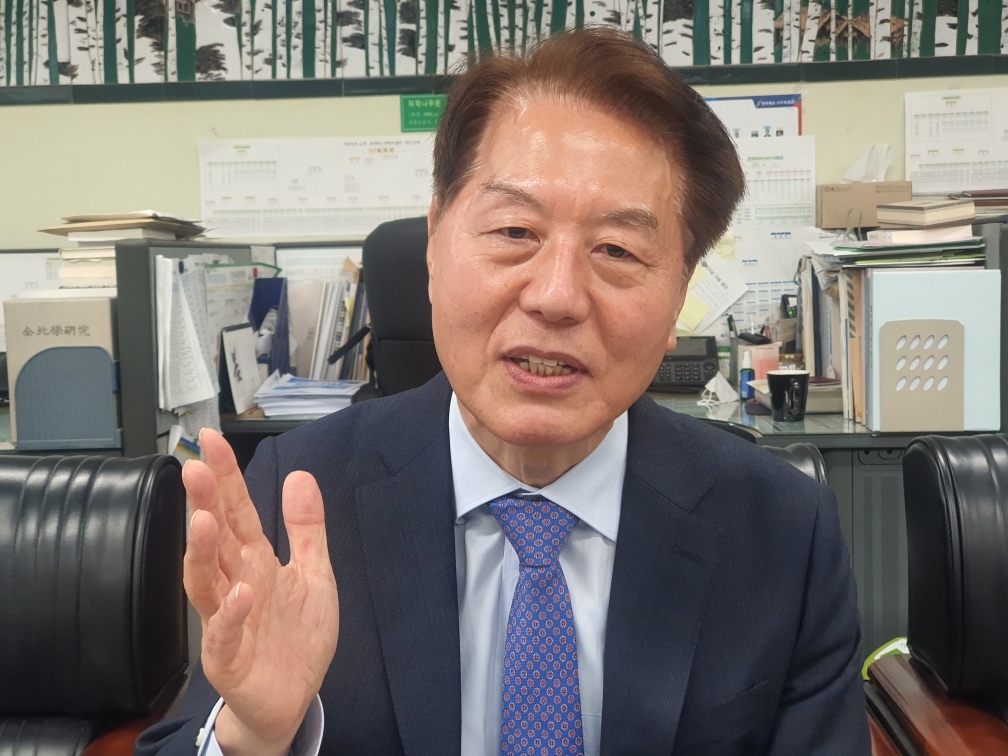 이형규 전북자치경찰위원장이 자치경찰권 강화 국정과제가 지지부진하다며 제도 개선을 촉구하고 있다.