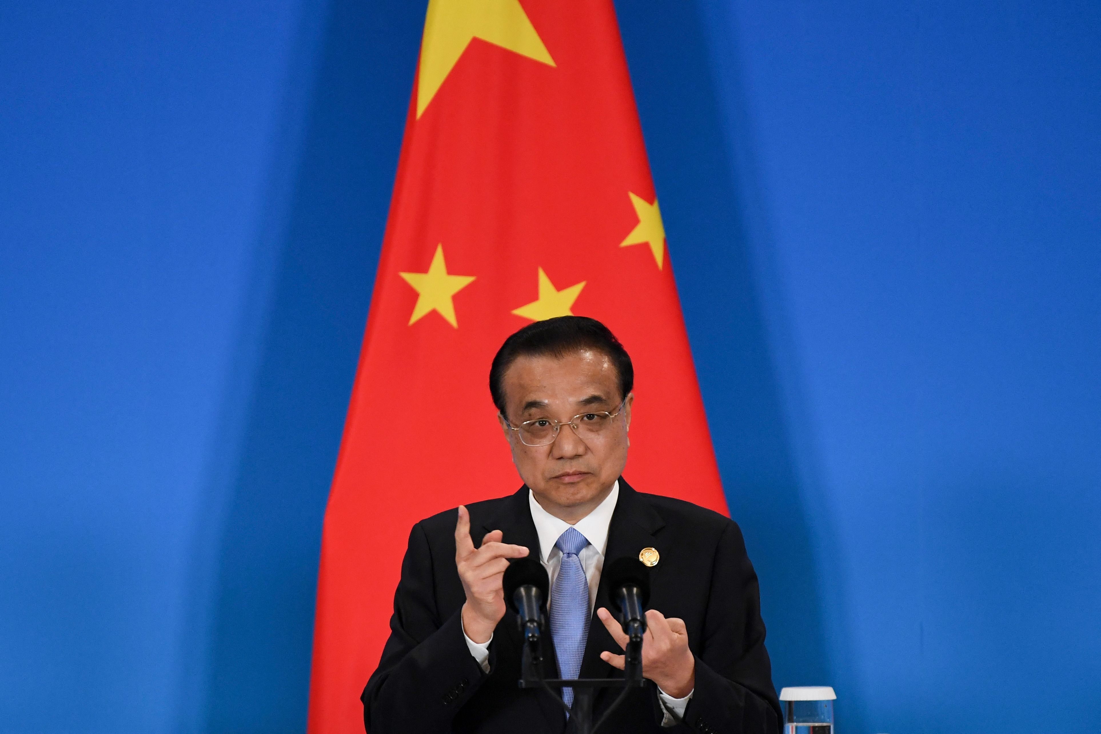 2019년 12월 24일 리커창 당시 중국 국무원 총리가 쓰촨성 청두에서 열린 제8차 한중일 3국 정상회담 공동 기자회견 중 발언하고 있다. AFP 연합뉴스 자료사진