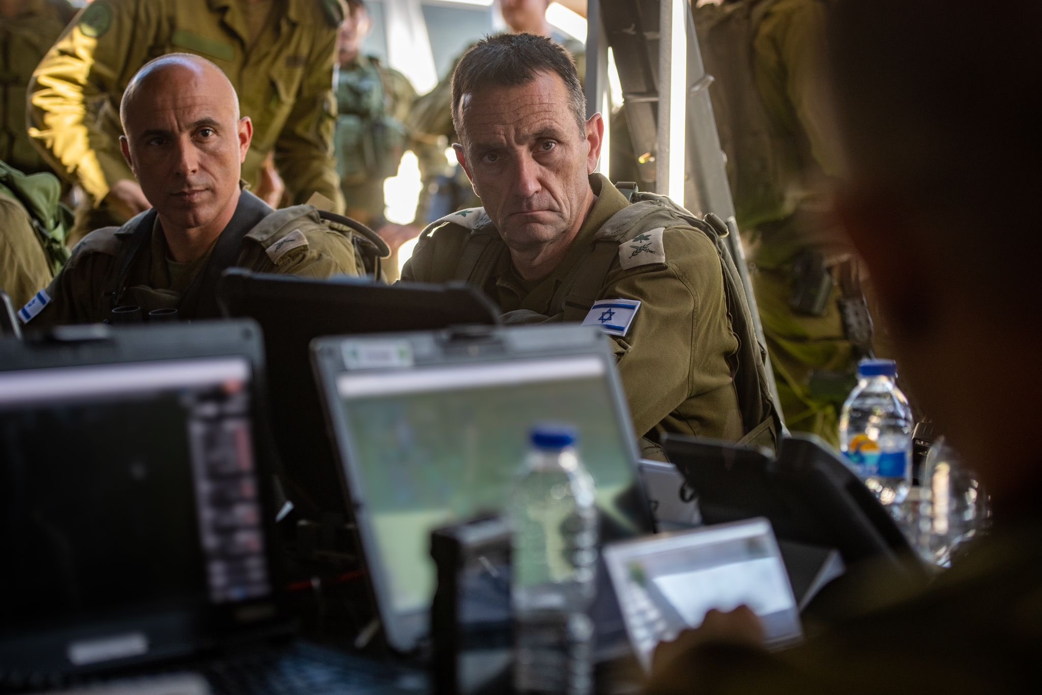 5일(현지시간) 이스라엘군 총참모장 헤르지 할레비 중장이 북부사령부와 작전 점검 중이다. 2023.11.5 이스라엘군