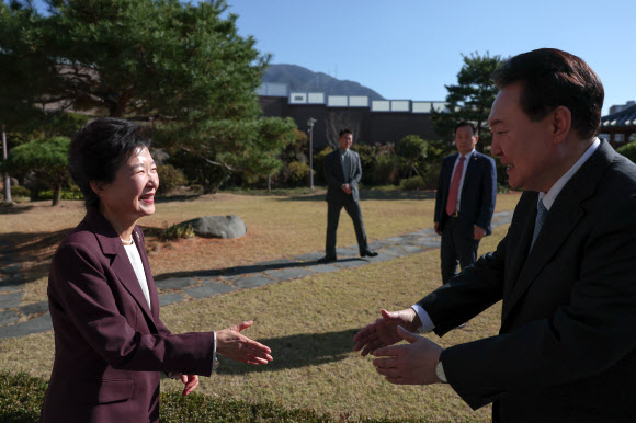 박근혜 전 대통령 사저 찾은 윤석열 대통령