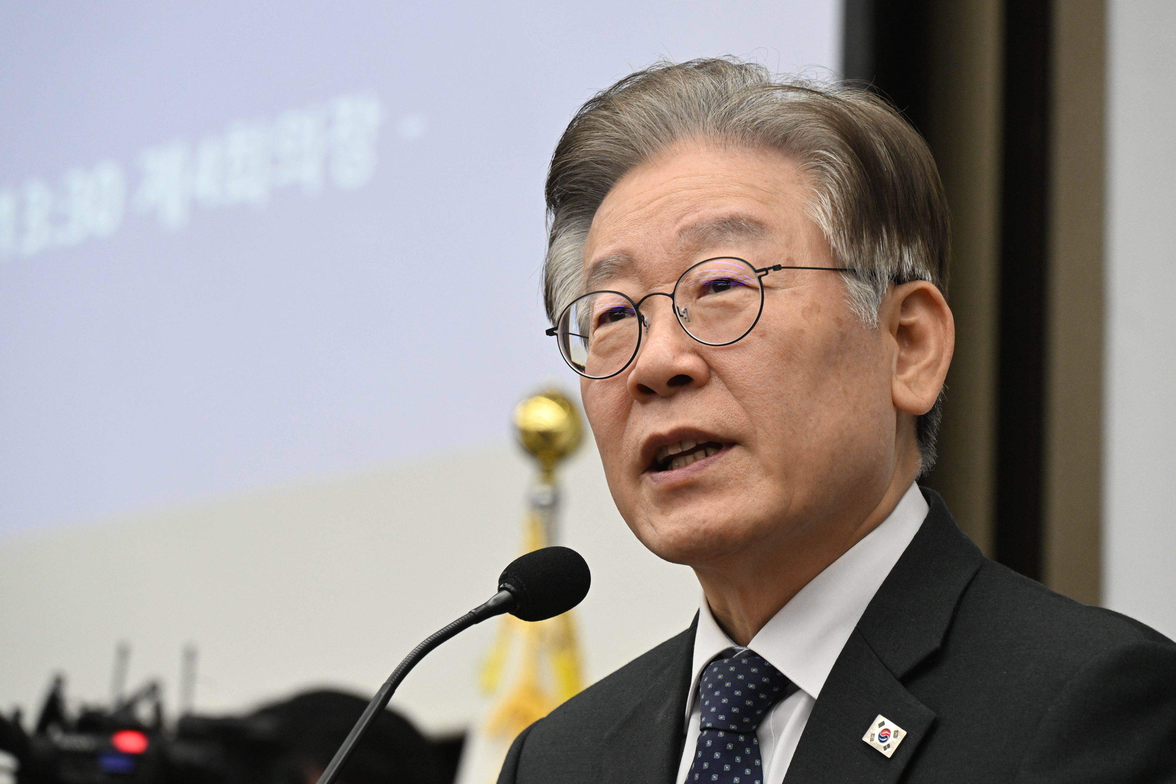 이재명 더불어민주당 대표가 8일 서울 여의도 국회에서 열린 의원총회에서 발언하고 있다. 2023.11.8 홍윤기 기자