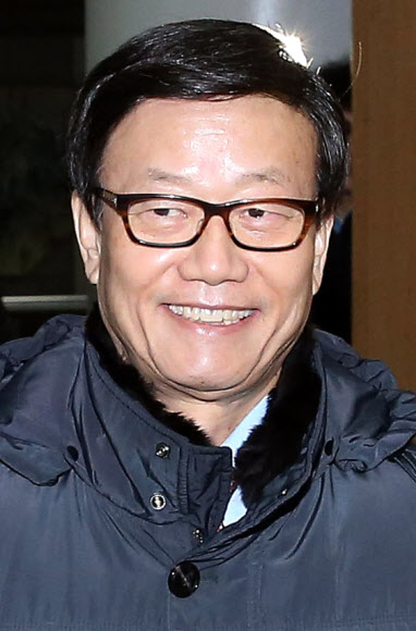 윤진식 전 국회의원.