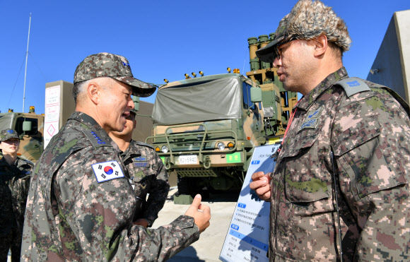 이영수 공군참모총장, 지대공미사일 천궁 운용 현장 점검