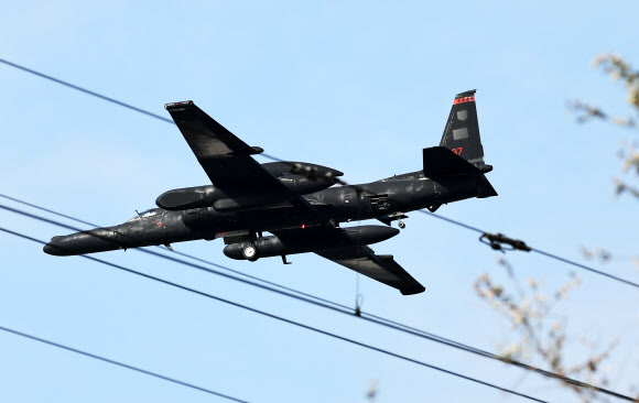 오산기지 착륙하는 고공정찰기 U-2S