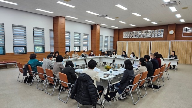 지난 21일 경남도가 관계기관 등과 백일해 확산 방지 공동 대응 논의를 하고 있다. 2023.11.24. 경남도 제공