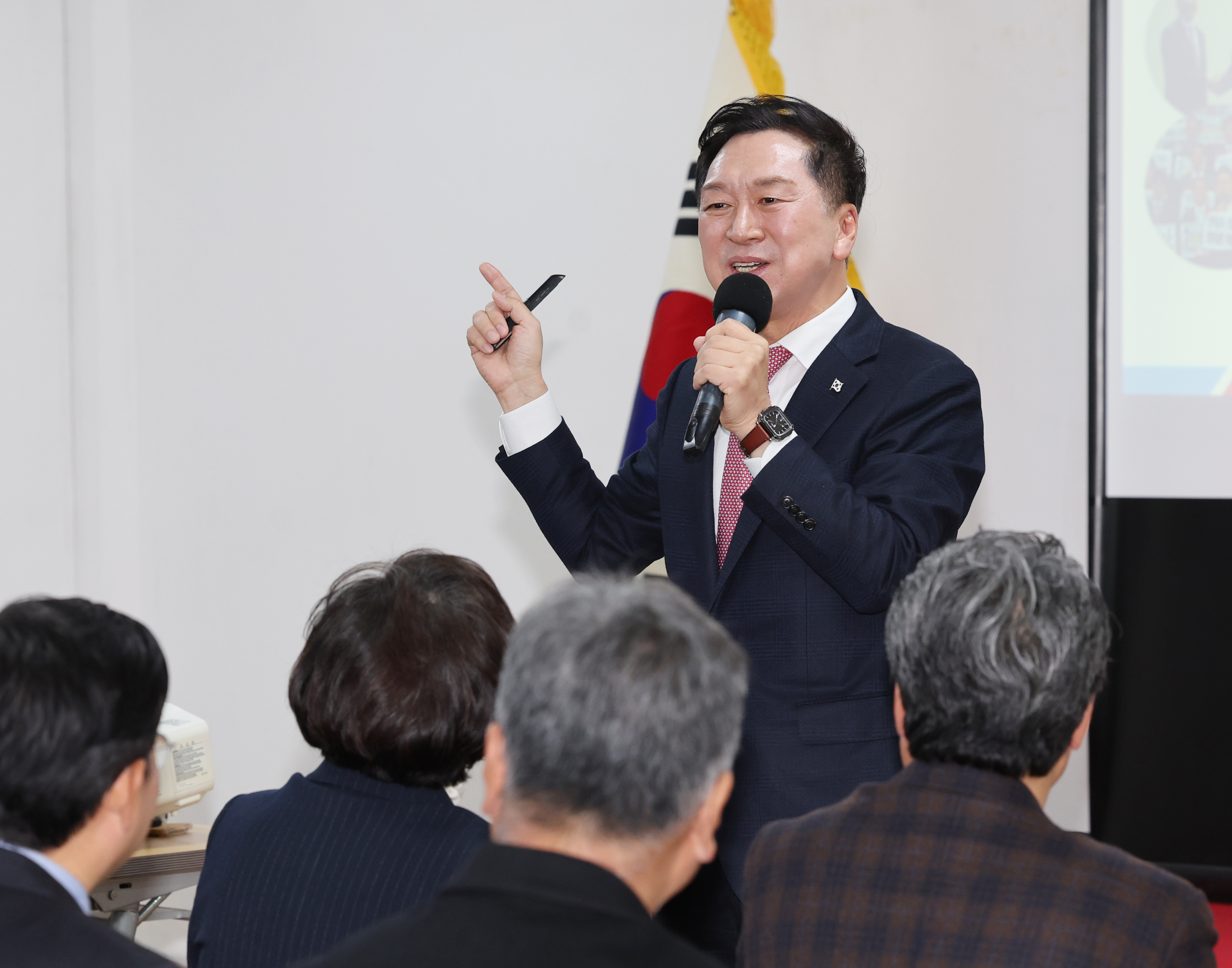 김기현 대표, 지역구서 의정활동 보고