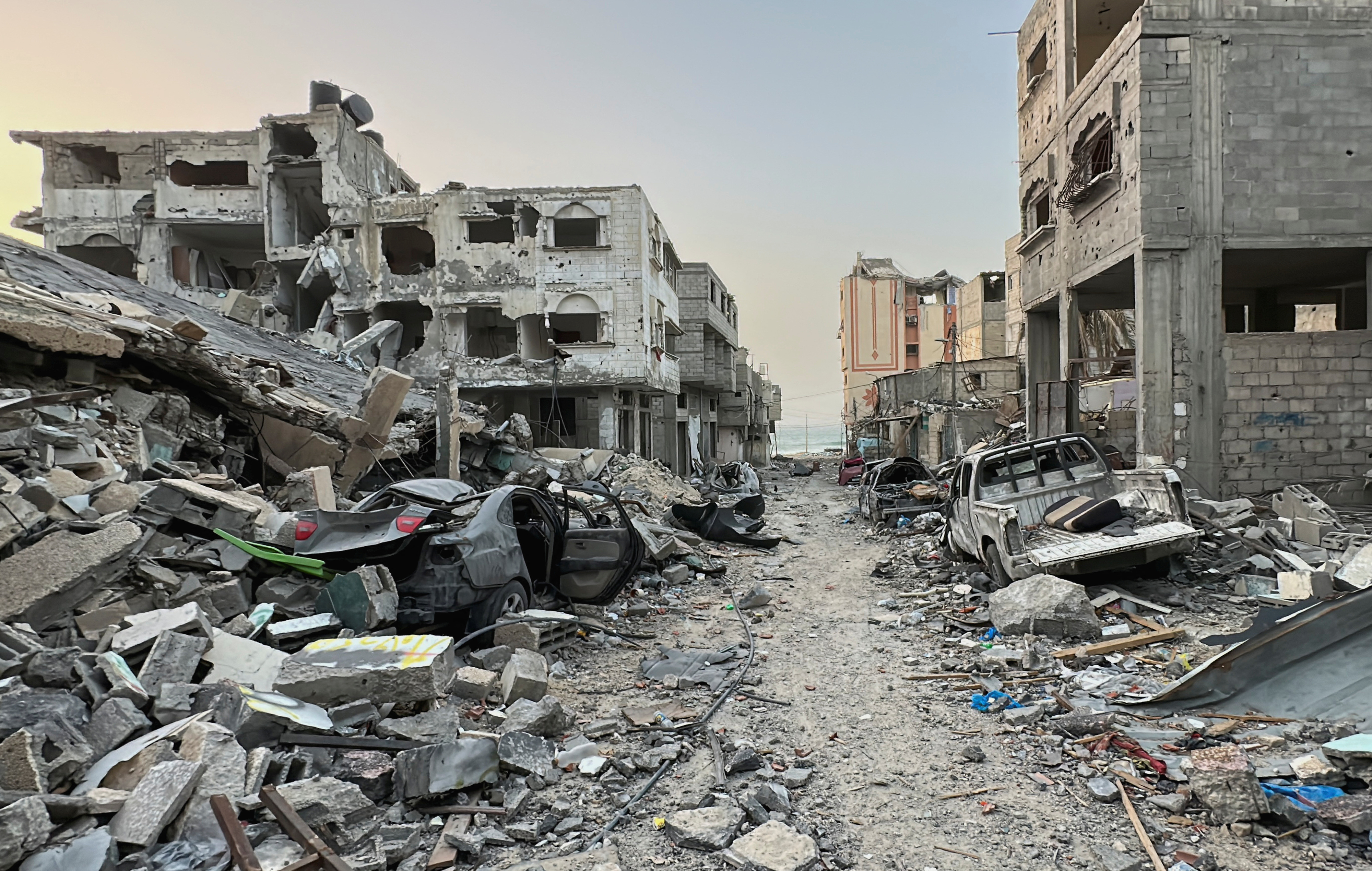 가자 지구의 집들이 이스라엘군의 공격으로 파괴된 채 방치돼있다. 가자 로이터 연합뉴스
