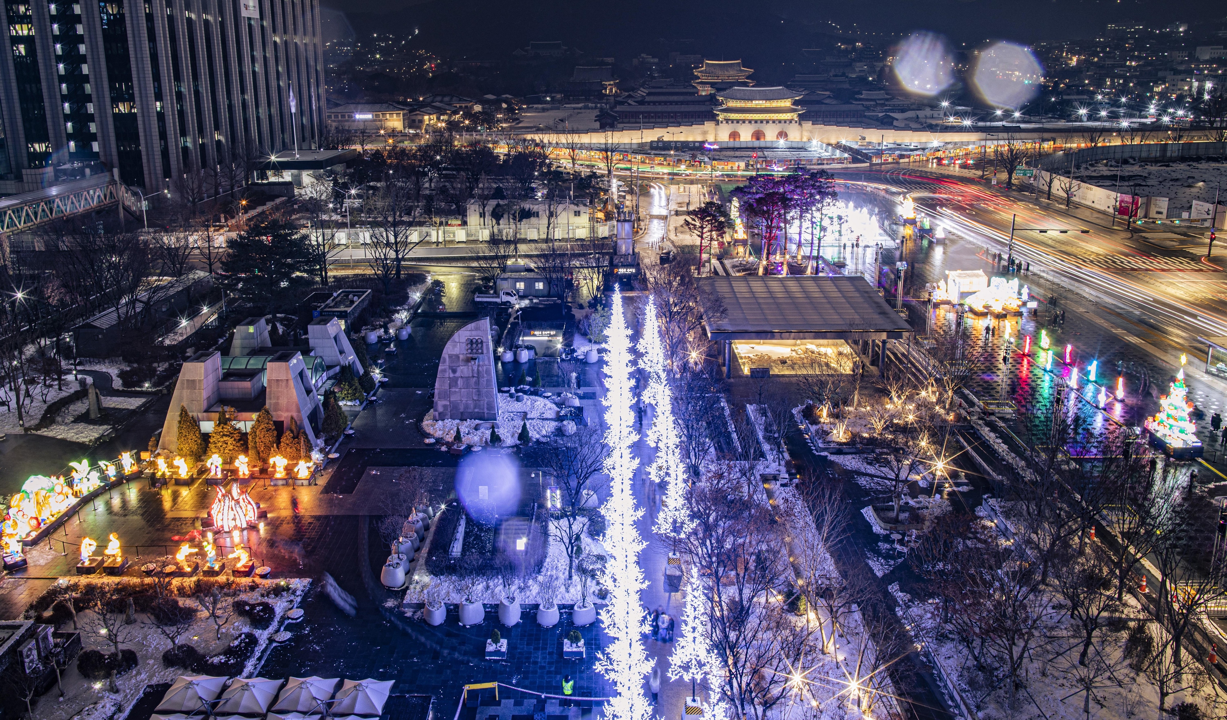 지난해 열린 ‘서울빛초롱축제 LED 나무 거리’ 모습. 서울관광재단 제공.