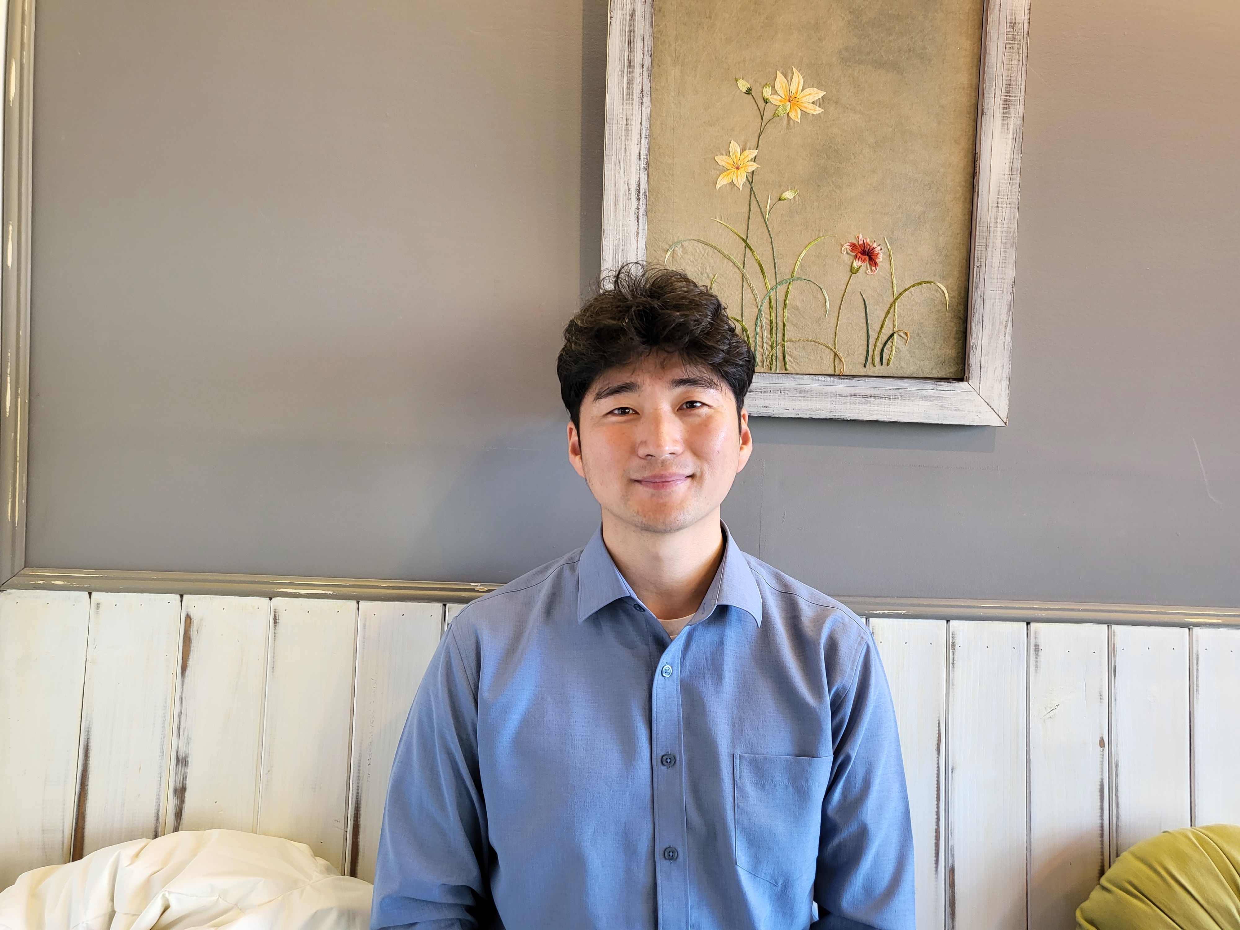 제43회 차세대농어업경영인대상에서 수산 부문 대통령상을 수상한 윤태형씨가 전북 고창군에 있는 한 카페에서 서울신문과 인터뷰를 하고 있다.