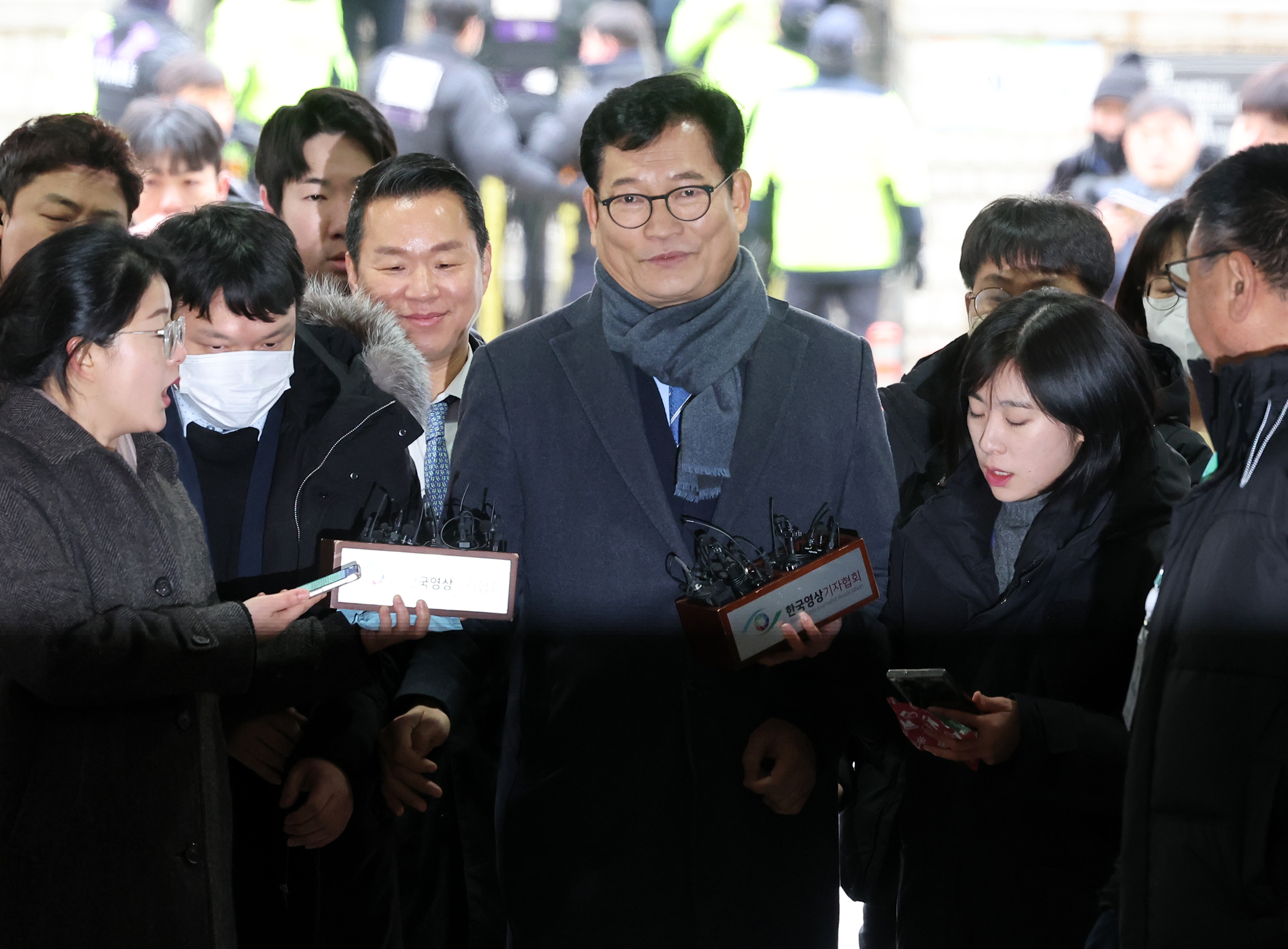 송영길 전 대표, 영장심사 출석