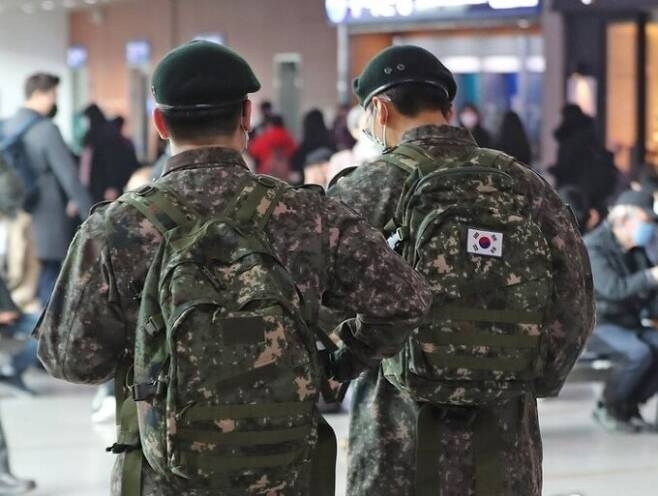 군인들. 본 기사 내용과 직접 관련 없음. 연합뉴스