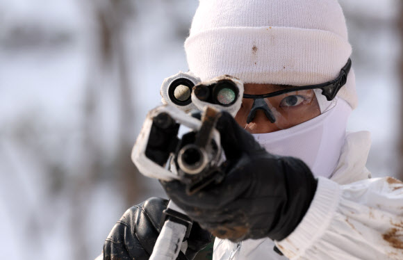 추위 속에도 국방 안보 이상 무