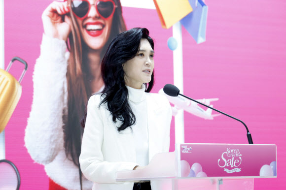 환영사 하는 이부진 위원장