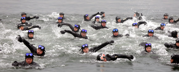해군 심해잠수사 혹한기 훈련