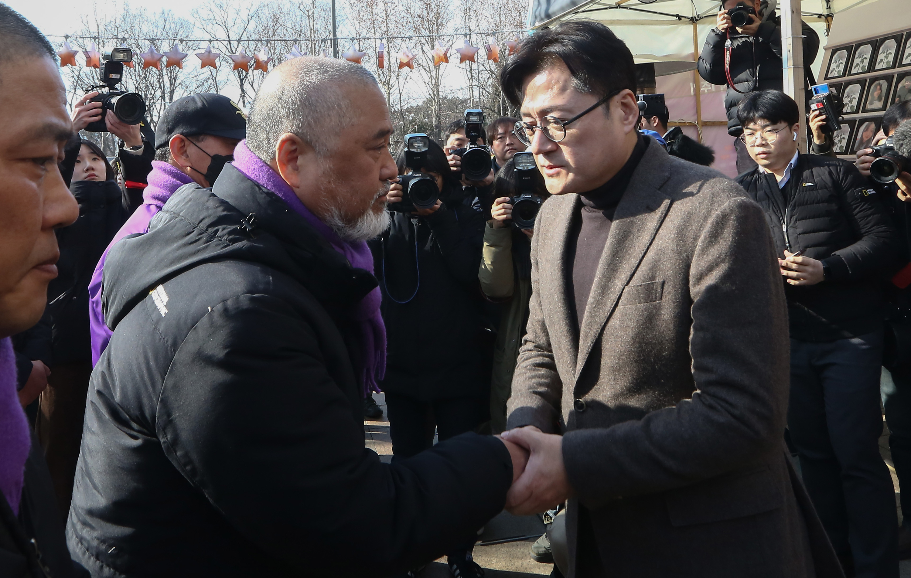 이태원참사 유가족 만난 홍익표 원내대표