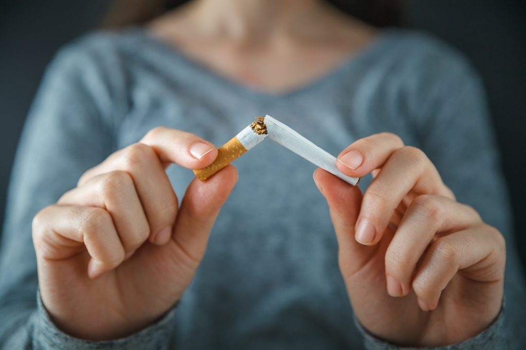 금연은 ‘늦었다’라고 생각했을 때도 늦지 않다는 연구 결과가 나왔다. 캐나다와 노르웨이 공동 연구팀은 금연은 어느 나이에 하더라도 기대 수명이 늘어나는 효과를 가져온다고 밝혔다.  미국 샌디에이고 가족보건센터 제공