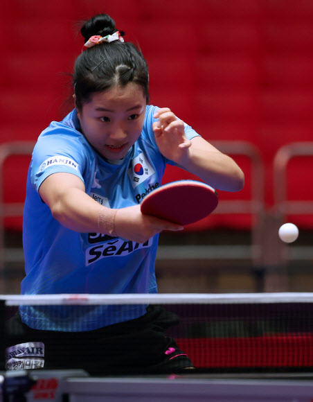 훈련하는 신유빈