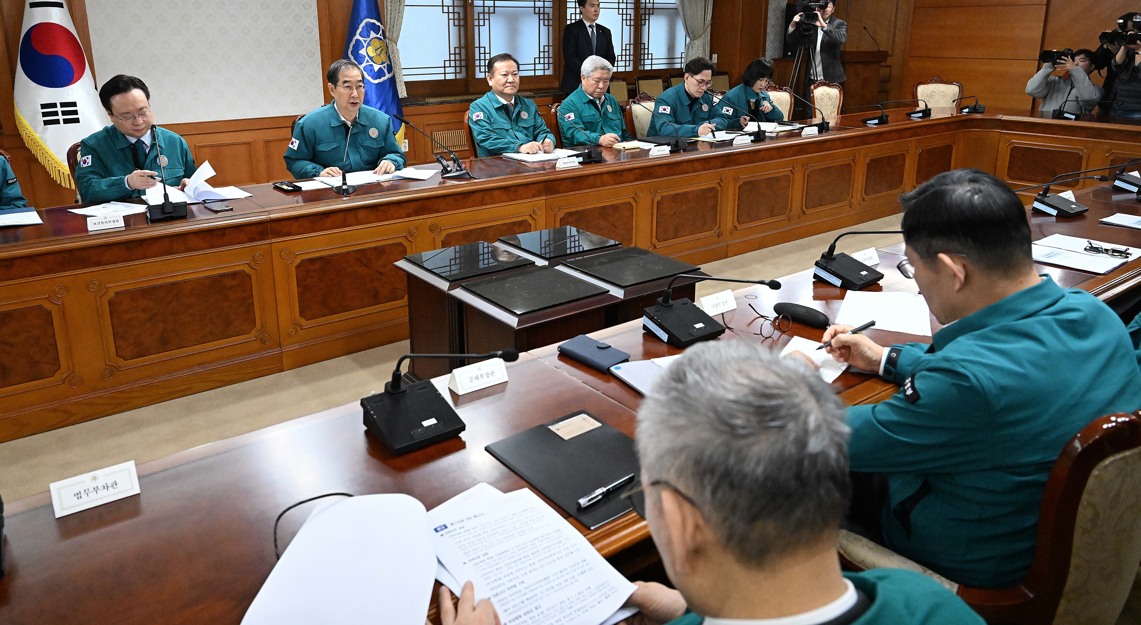 한덕수 국무총리가 19일 서울 종로구 정부서울청사에서 열린 의사집단행동 대응 관계장관회의에서 모두발언을 하고 있다. 2024.2.19 오장환 기자