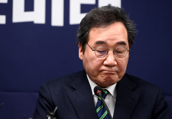 결별 선언하는 이낙연