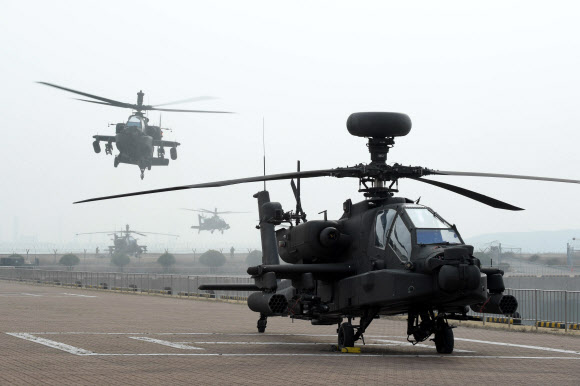 해군2함대 전개한 미2사단 아파치 헬기