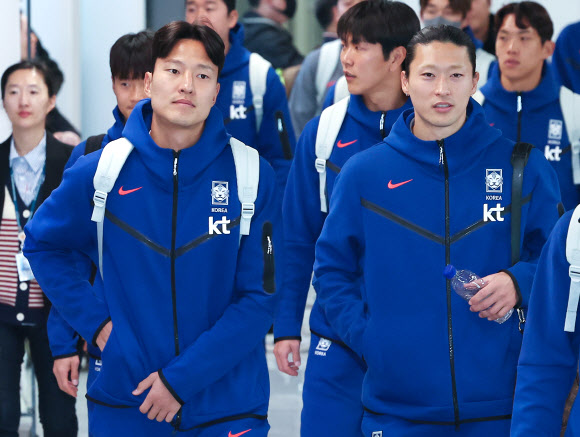 태국전 위해 출국하는 조규성