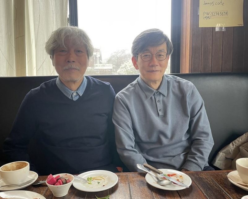 가수 배철수(왼쪽)와 손석희 전 JTBC 사장. 배철수 인스타그램 캡처