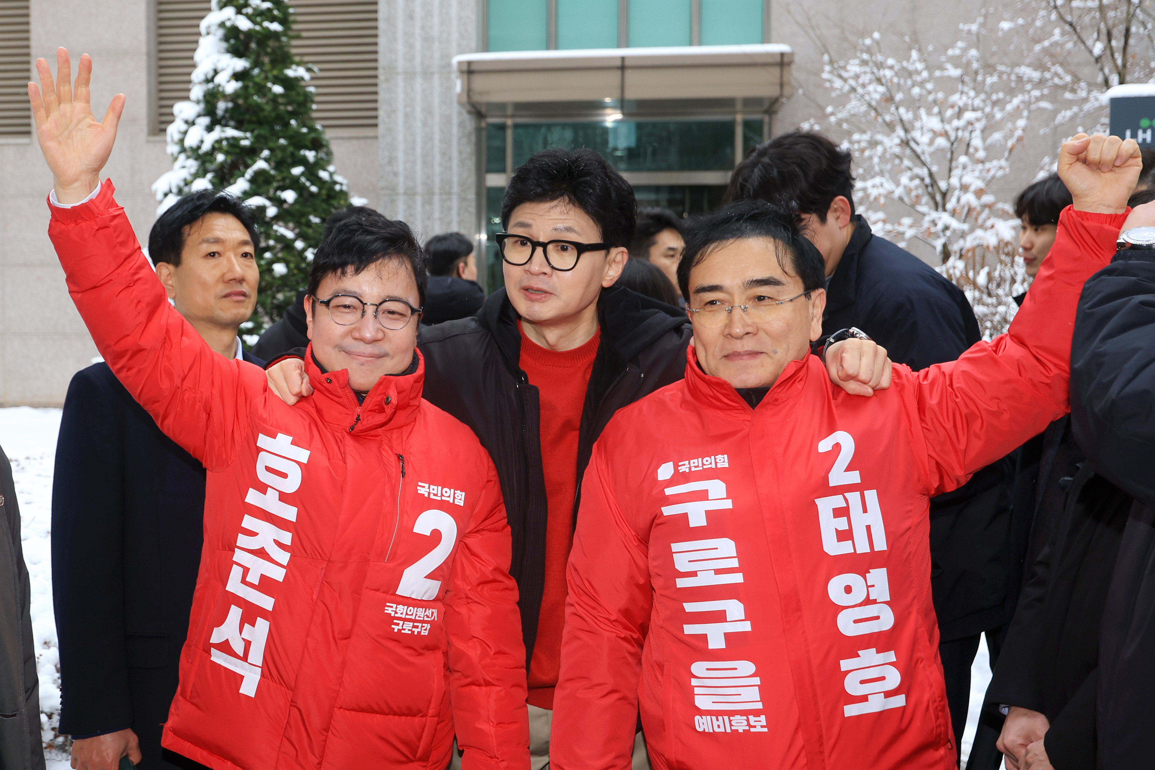 오류동 소재 행복주택 방문한 한동훈 비대위원장