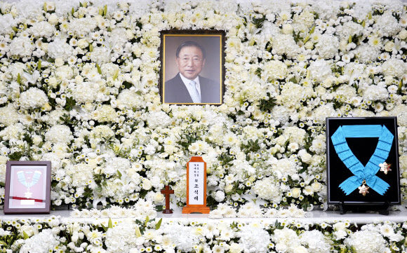 연세대 장례식장 마련된 고 조석래 효성 명예회장 빈소