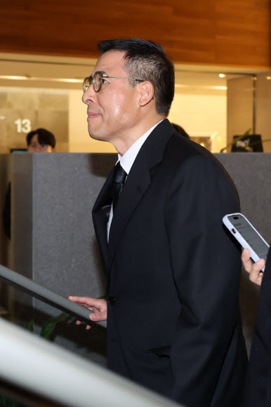 부친 빈소 찾은 조현문 전 효성 부사장