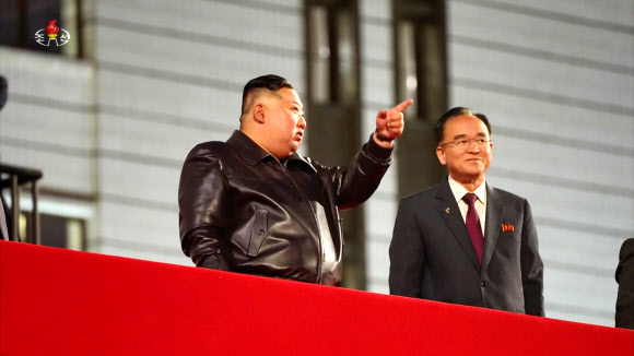 김정은, 평양시 화성지구 2단계 주택 준공식 참석