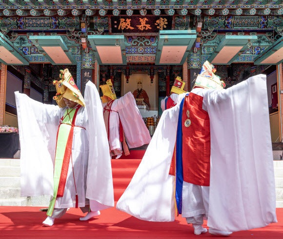 선덕여왕을 기리며