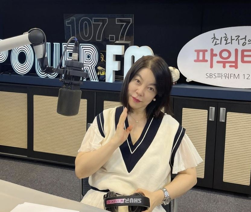 배우 겸 방송인 최화정. SBS 파워FM ‘최화정의 파워타임’ 공식 인스타그램 캡처