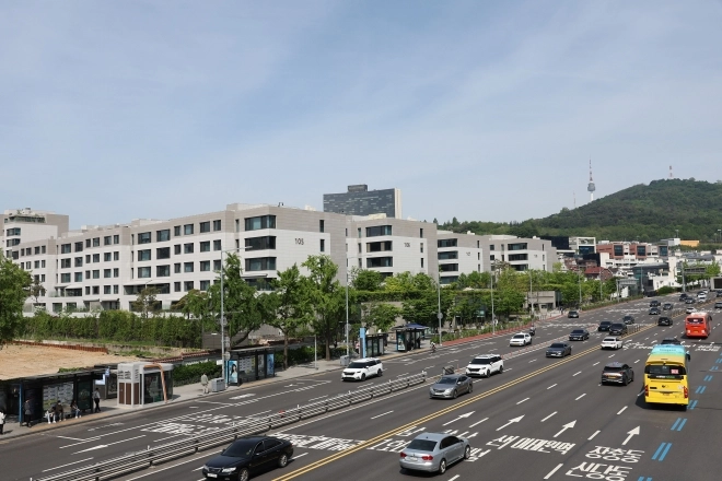 서울 용산구 한남동을 대표하는 고가주택 ‘나인원한남’의 모습. 2024.4.28 연합뉴스