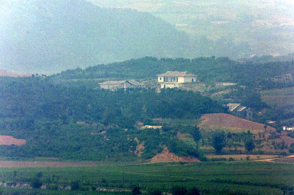 11일 경기도 파주시 오두산 통일전망대에서 바라본 북한 황해북도 개풍군 일대가 흐릿하다. 2024.6.11  연합뉴스