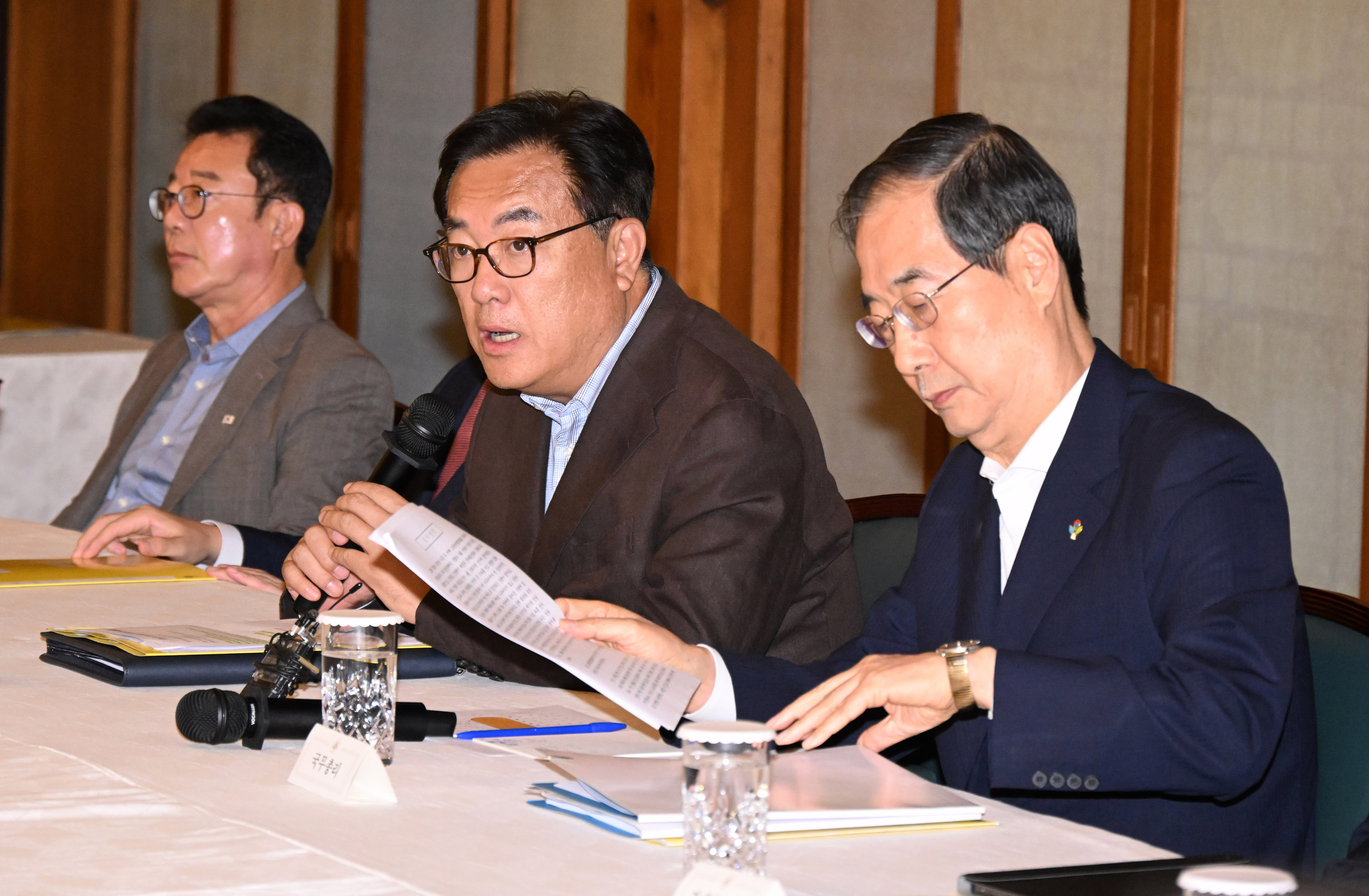 16일 서울 종로구 삼청동 총리 공관에서 열린 고위 당ㆍ정ㆍ대 협의회에서  정진석 대통령 비서실장이 발언하고 있다. 2024.6.16  홍윤기 기자