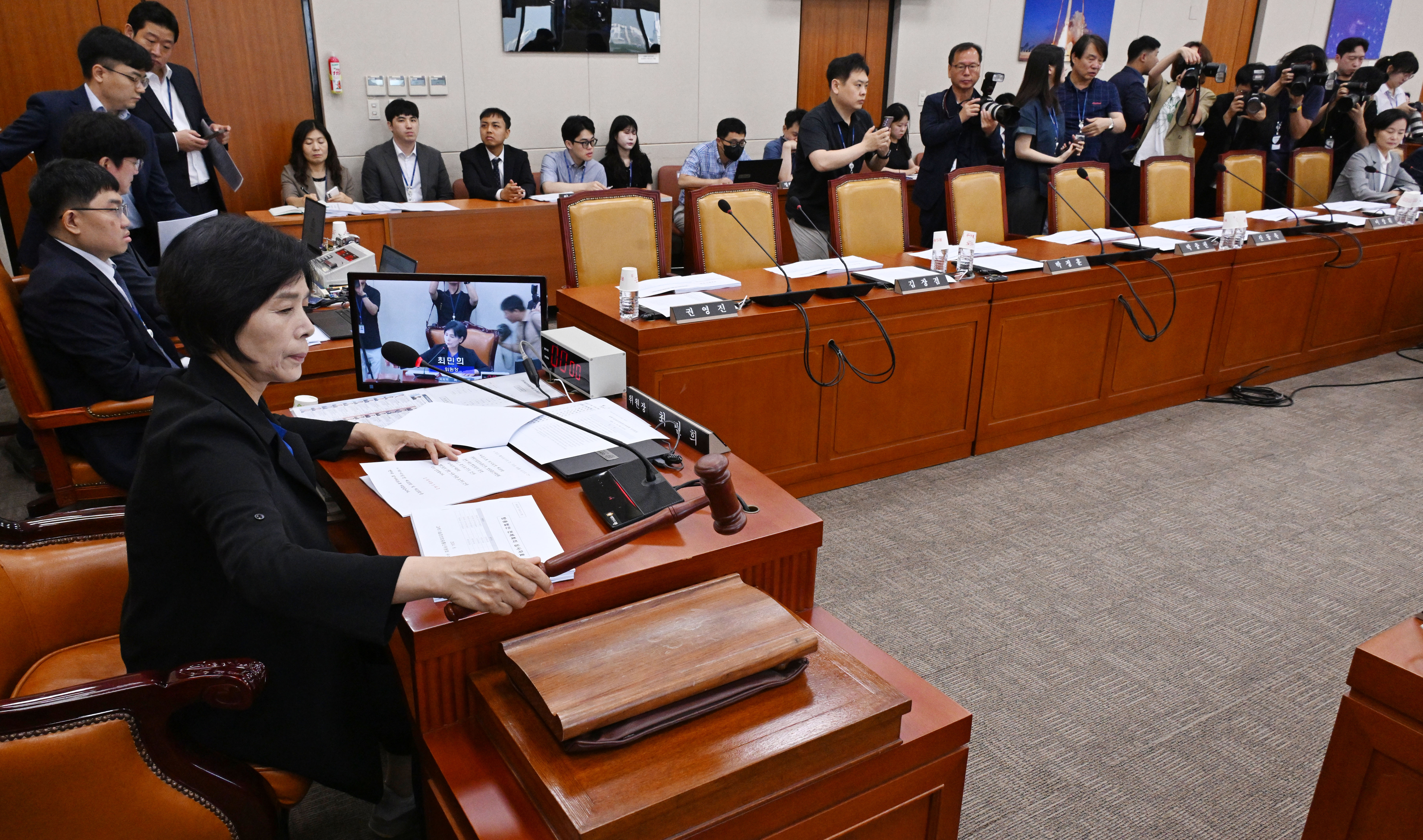 18일 국회 과학기술정보방송통신위원회에서 국민의힘이 불참한 가운데 야당 단독으로  전체회의가 열리고 있다.  안주영 전문기자