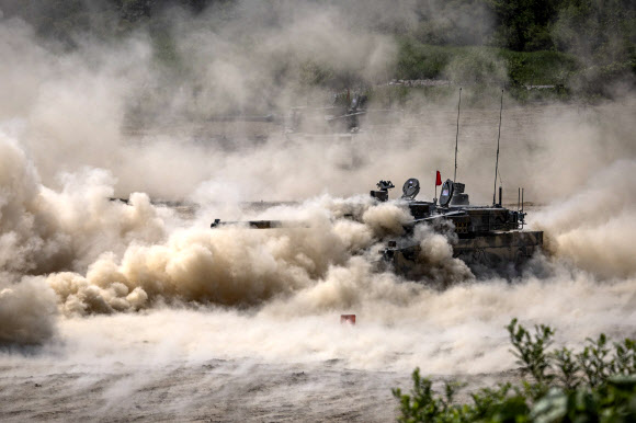 지축을 흔드는 돌격