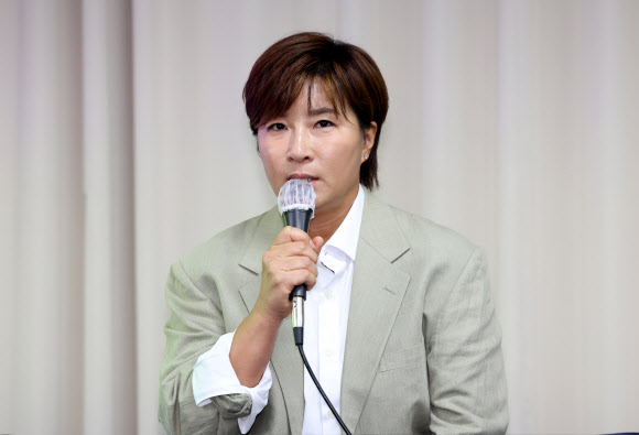 부친 혐의 관련 입장발표하는 박세리