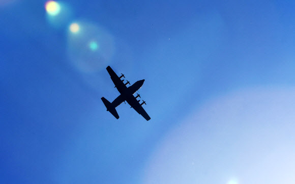 비행하는 ‘하늘의 전함’ AC-130J