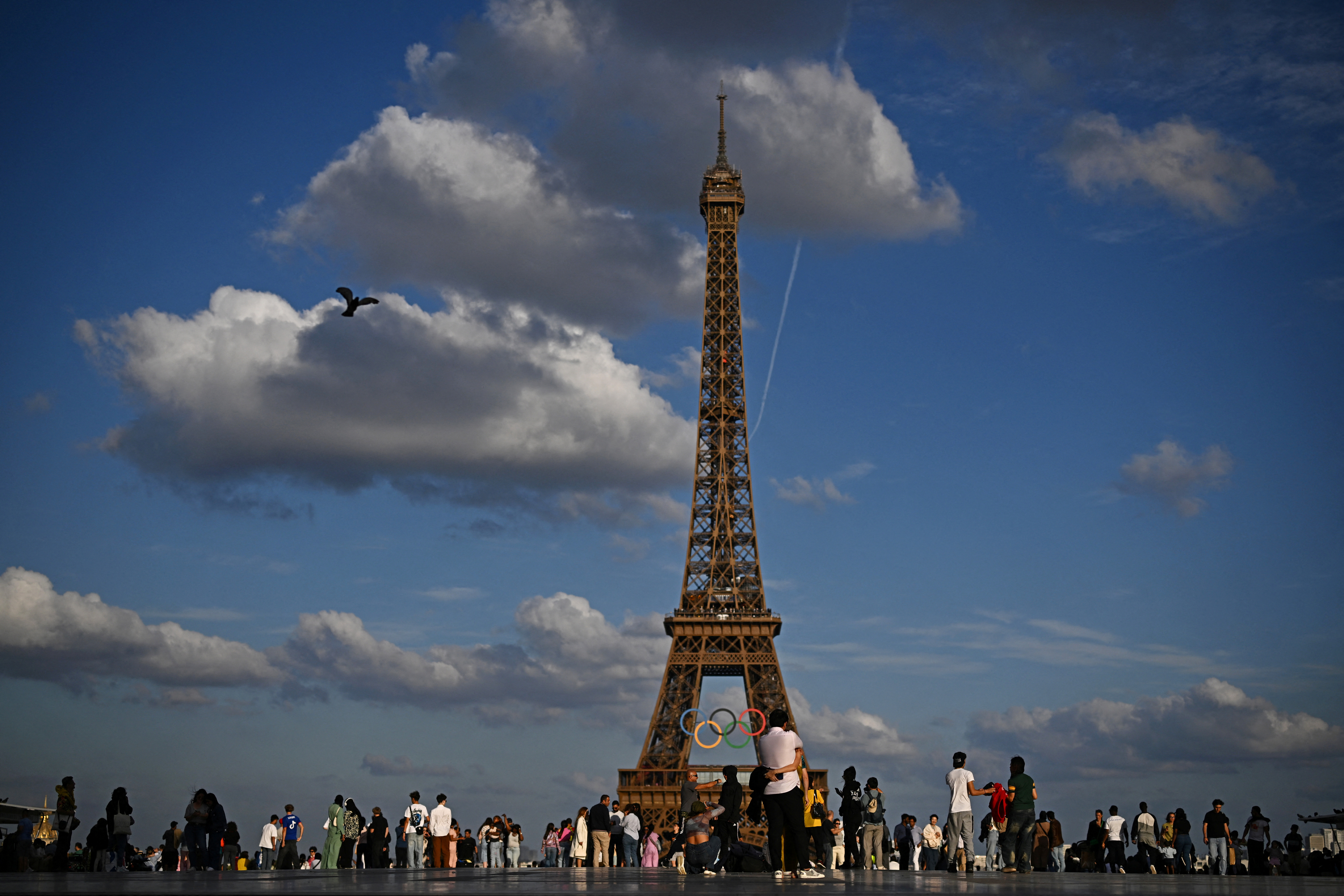 프랑스 파리  에펠탑 오륜 조형물. 로이터 연합뉴스