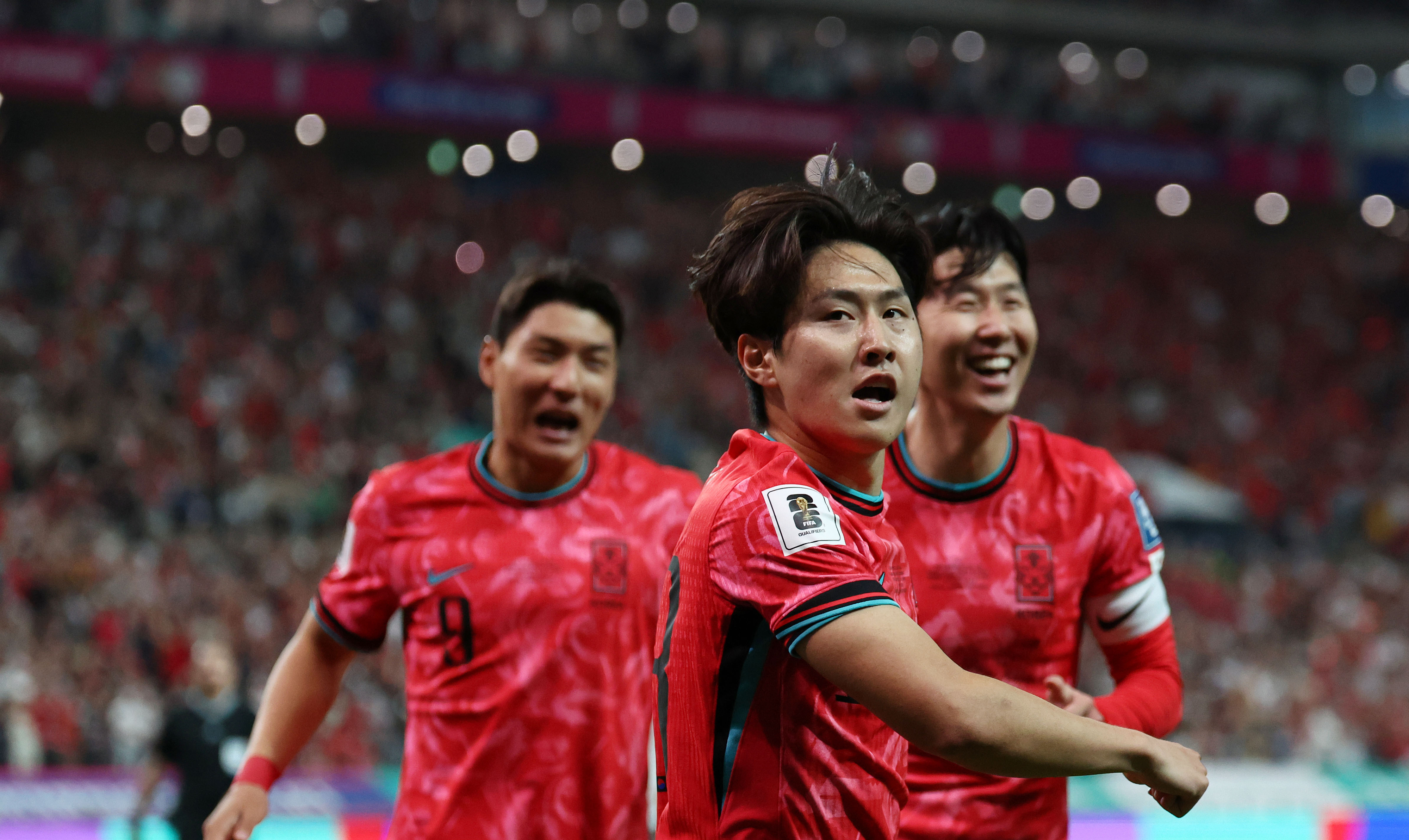 한국 남자축구 국가대표 이강인이 11일 서울월드컵경기장에서 열린 2026 북중미 월드컵 아시아 지역 2차 예선 C조 6차전 중국과의 경기에서 골을 넣고 기뻐하고 있다. 연합뉴스