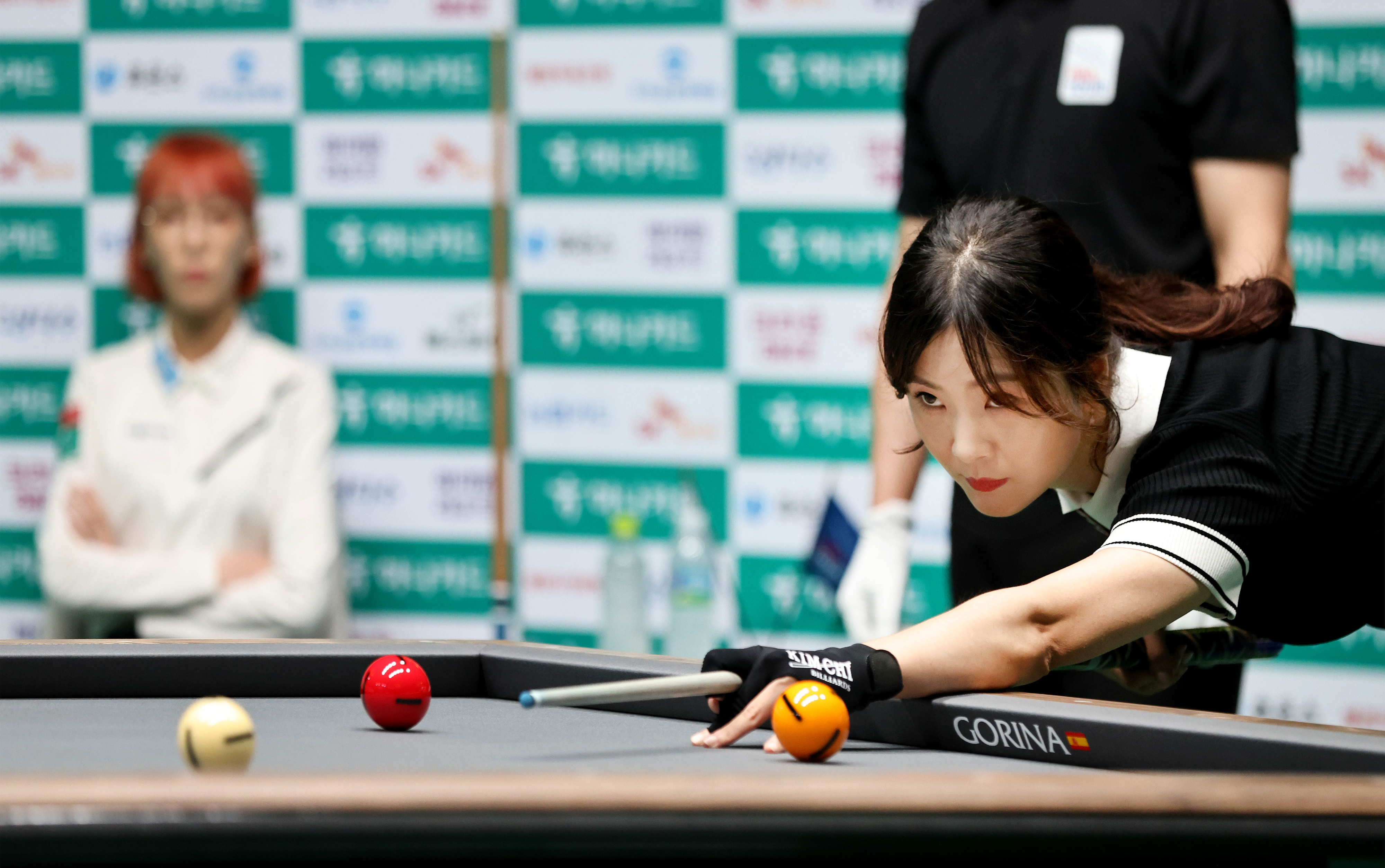 7일 밤 하나카드 LPBA 챔피언십 결승전을 치르고 있는 김상아. PBA 제공