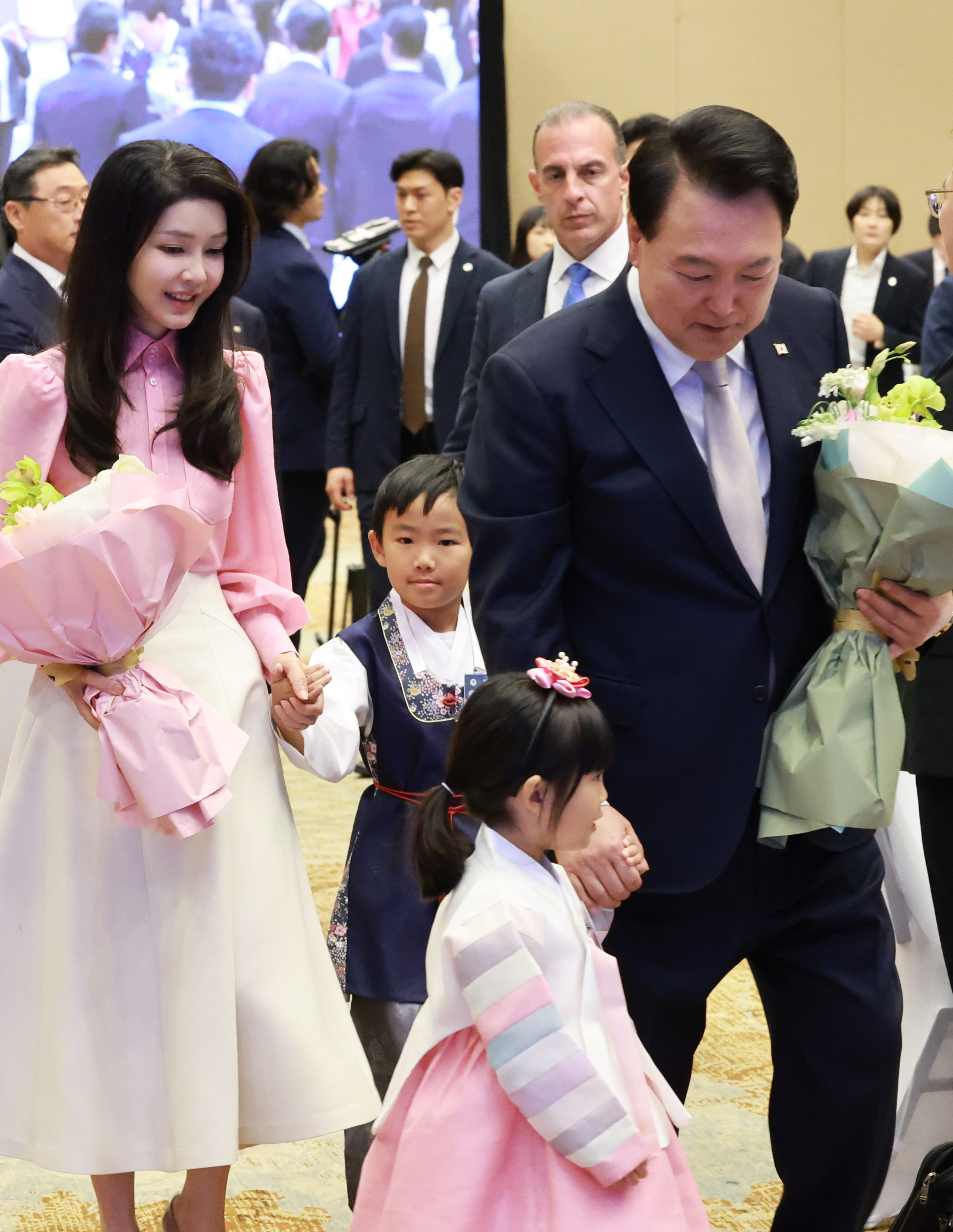 윤석열 대통령 부부, 하와이 동포 간담회 참석