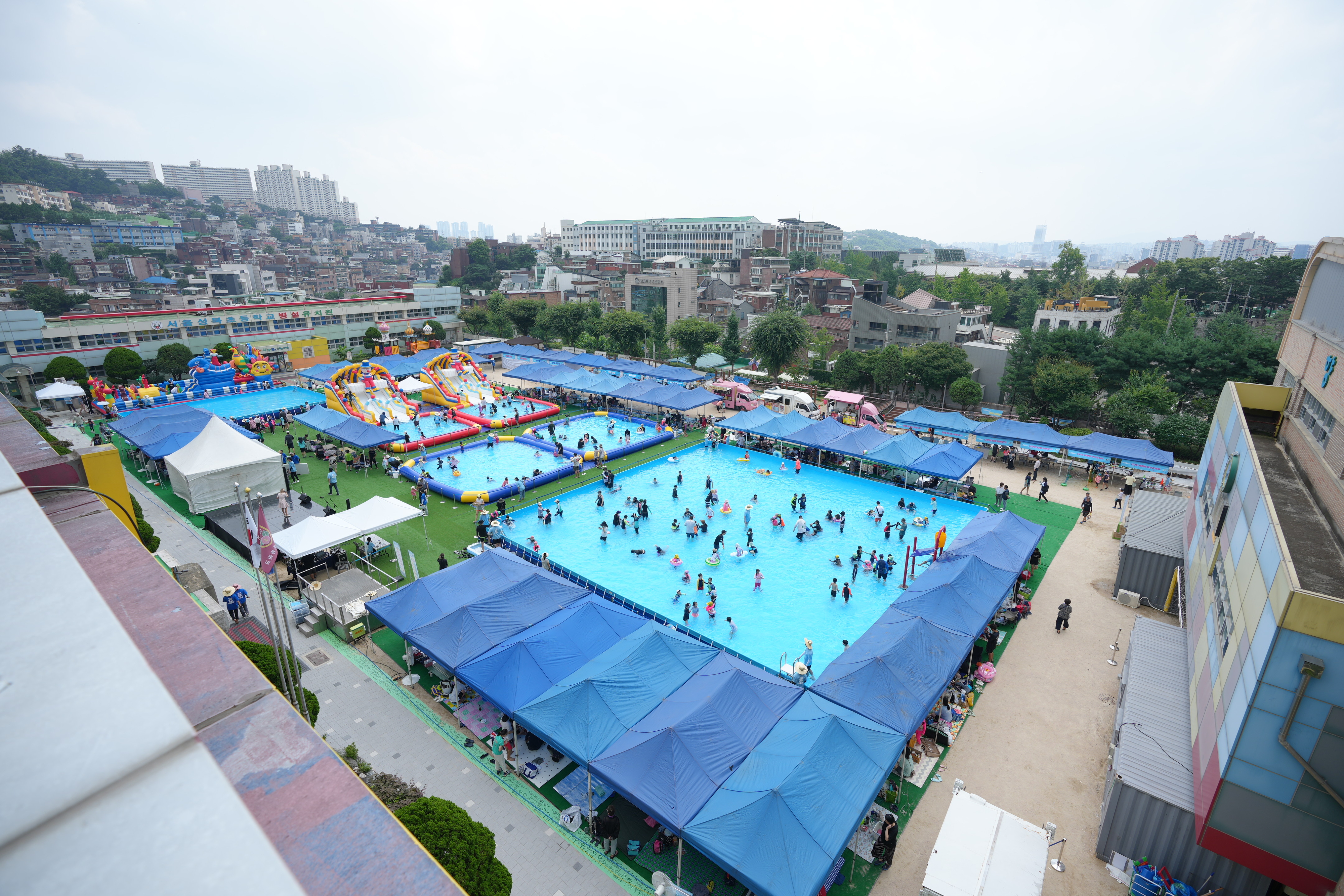 지난해 성북초등학교에서 열린 성북문화바캉스 모습.   성북구 제공