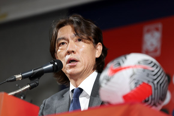 홍명보 한국 축구 국가대표 감독이 29일 오전 서울 종로구 축구회관에서 열린 취임 기자회견에서 발언하고 있다. 2024.7.29  연합뉴스