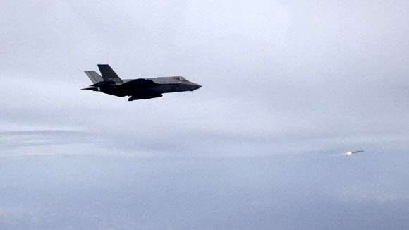 한미공군 연합 공대공.공대지 실사격 훈련