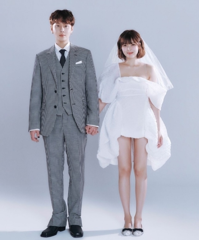 용준형 현아 웨딩화보. 
현아 인스타그램